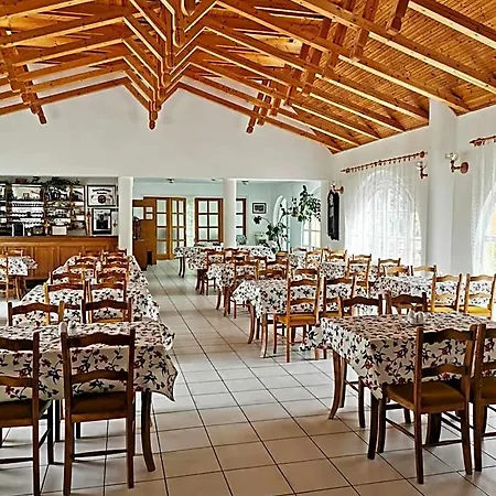 Cseri Hotel 3*