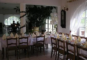 Otel Cseri Vendeghaz 3*